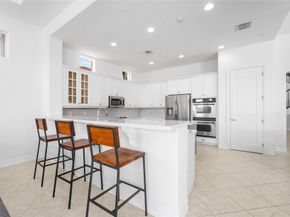12425 NW 76th St, Parkland FL 33076