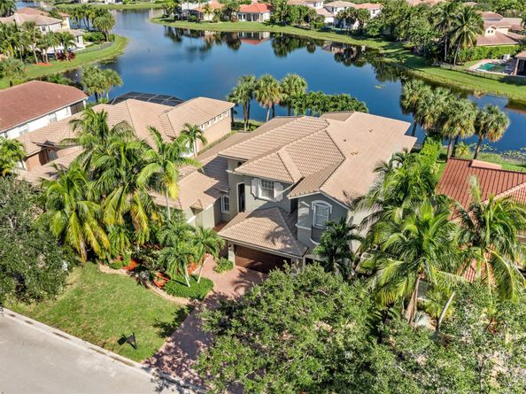 12425 NW 76th St, Parkland FL 33076