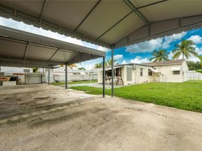 2820 Fletcher St, Hollywood FL 33020