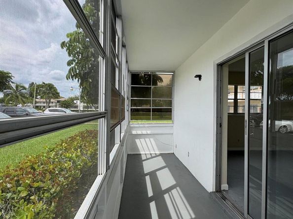 213 Chatham K, West Palm Beach FL 33417
