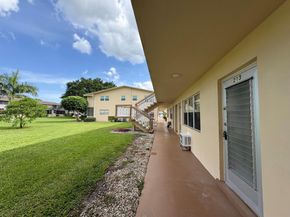 213 Chatham K, West Palm Beach FL 33417