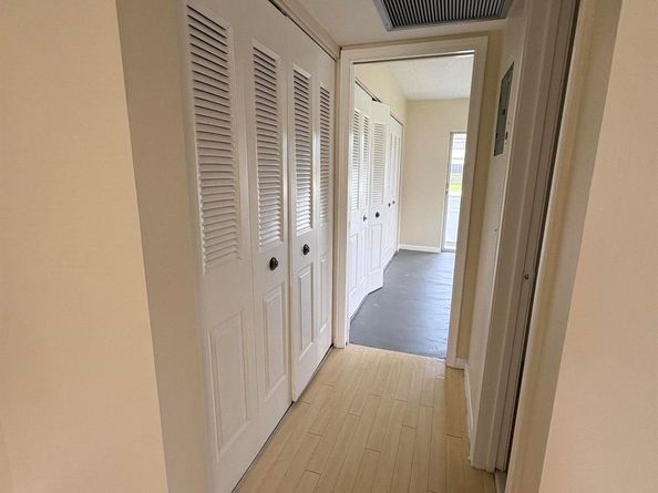 213 Chatham K, West Palm Beach FL 33417