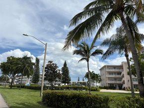 213 Chatham K, West Palm Beach FL 33417