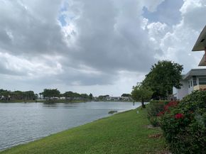 213 Chatham K, West Palm Beach FL 33417