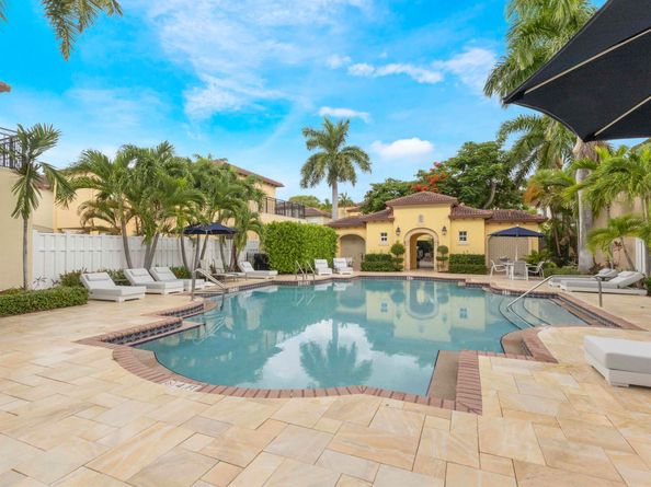 52 Via Floresta Drive, Boca Raton FL 33487