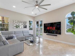 52 Via Floresta Drive, Boca Raton FL 33487