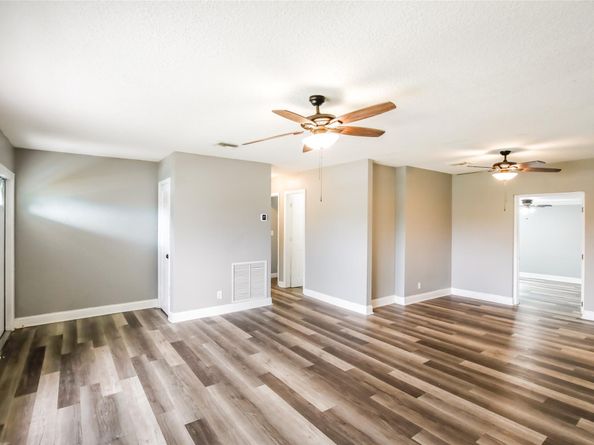 527 S 13th Ct, Lantana FL 33462