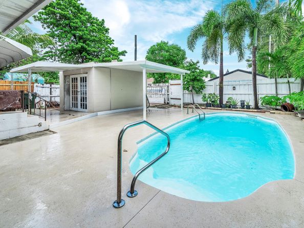726 N A St, Lake Worth Beach FL 33460