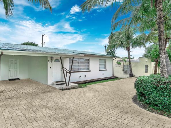 726 N A St, Lake Worth Beach FL 33460