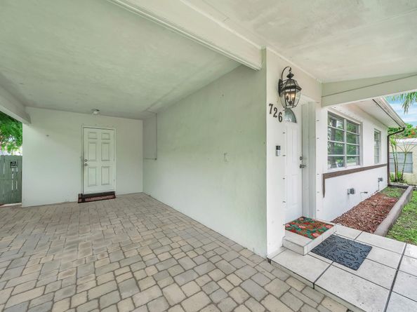 726 N A St, Lake Worth Beach FL 33460