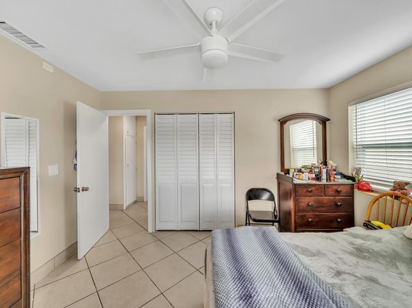 726 N A St, Lake Worth Beach FL 33460