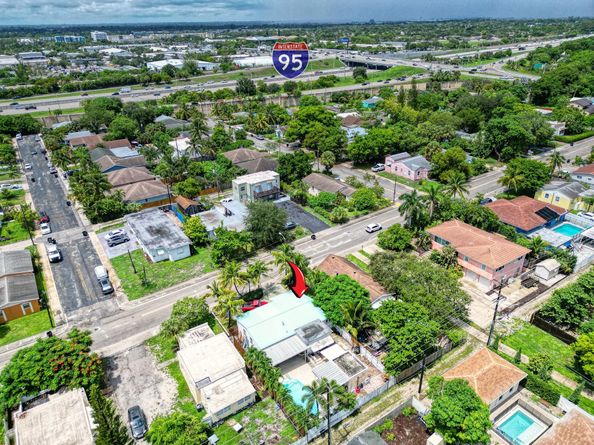 726 N A St, Lake Worth Beach FL 33460