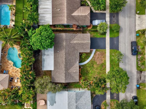 5830 SW 120th Ave, Cooper City FL 33330