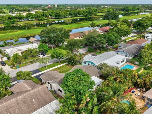 5830 SW 120th Ave, Cooper City FL 33330