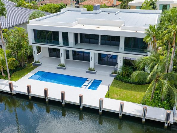 2405 Castilla Isle, Fort Lauderdale FL 33301