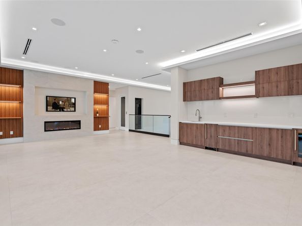 2405 Castilla Isle, Fort Lauderdale FL 33301