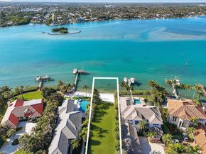 114 W Riverside Drive, Jupiter FL 33469