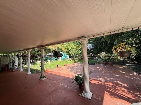 641 NE 140th St, North Miami FL 33161