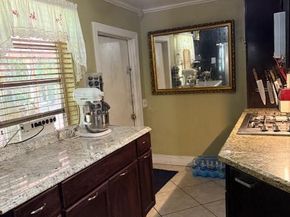 641 NE 140th St, North Miami FL 33161