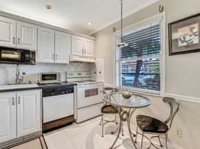 33 Abbey Lane 103, Delray Beach FL 33446