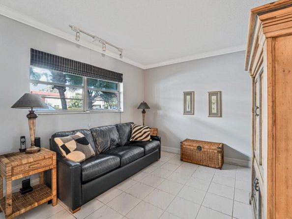 33 Abbey Lane 103, Delray Beach FL 33446