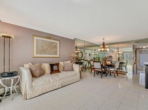 33 Abbey Lane 103, Delray Beach FL 33446
