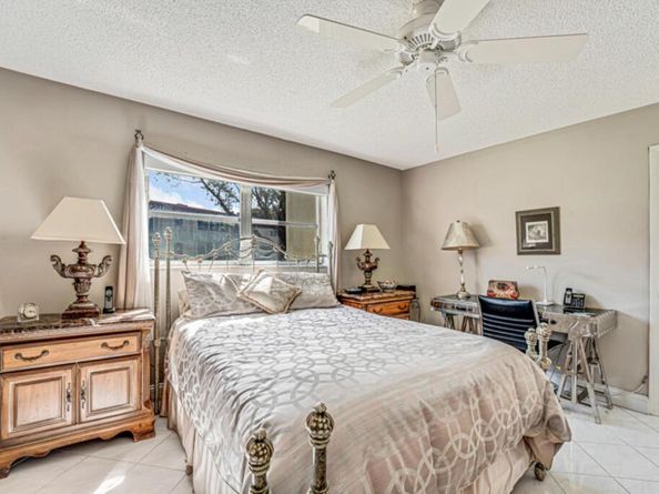 33 Abbey Lane 103, Delray Beach FL 33446