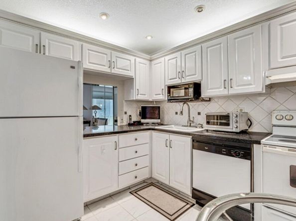 33 Abbey Lane 103, Delray Beach FL 33446