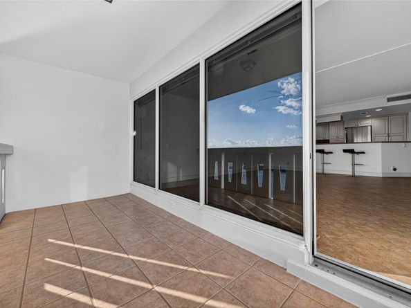 2100 S Ocean Dr 11L, Fort Lauderdale FL 33316