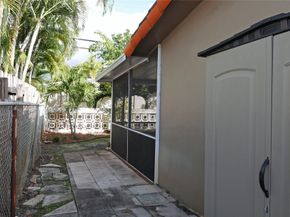 5170 NE 18th Ter, Fort Lauderdale FL 33308