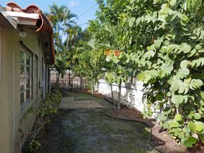 5170 NE 18th Ter, Fort Lauderdale FL 33308