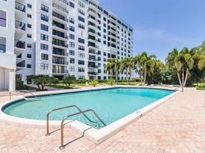 3800 Washington Road 806, West Palm Beach FL 33405