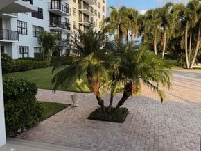 3800 Washington Road 806, West Palm Beach FL 33405