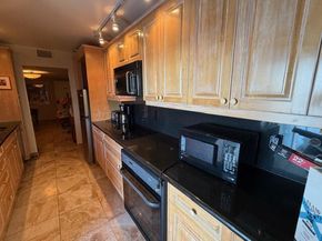 3800 Washington Road 806, West Palm Beach FL 33405