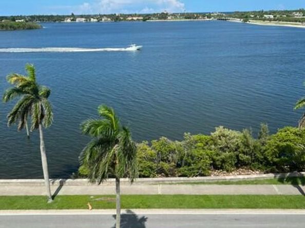 3800 Washington Road 806, West Palm Beach FL 33405