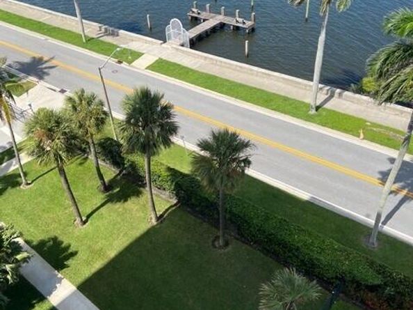 3800 Washington Road 806, West Palm Beach FL 33405