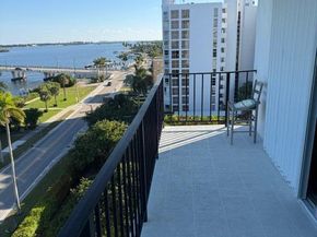 3800 Washington Road 806, West Palm Beach FL 33405