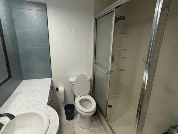 562 NE 47th St, Lot 393, Deerfield Beach FL 33064