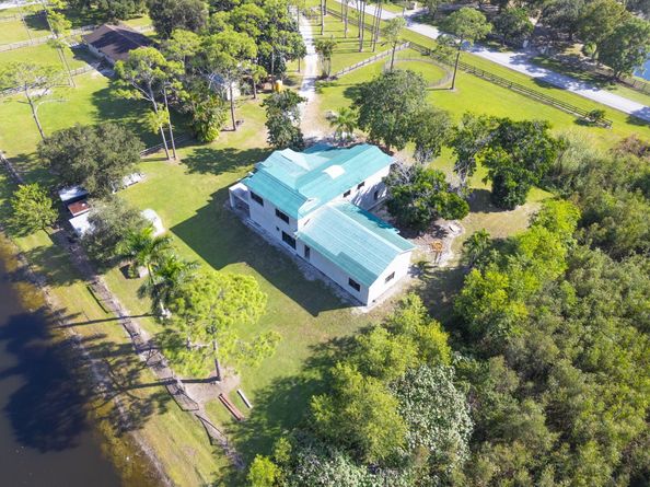 5245 Cougars Prowl, Lake Worth FL 33467