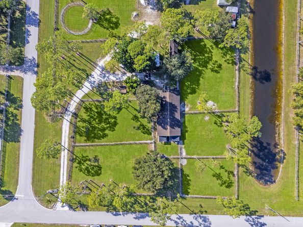 5245 Cougars Prowl, Lake Worth FL 33467