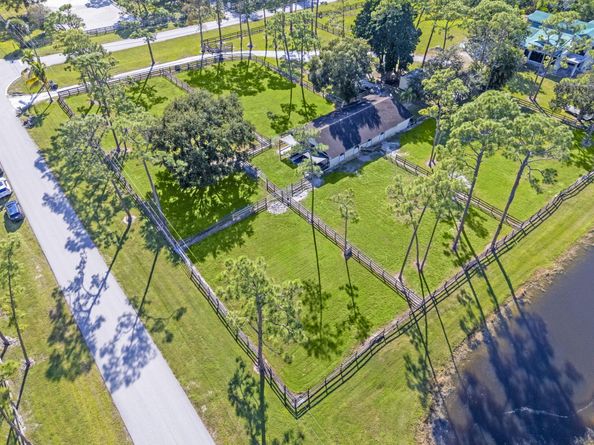 5245 Cougars Prowl, Lake Worth FL 33467