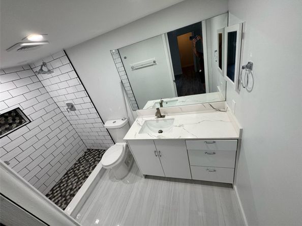 Undisclosed Address #FX-10535837, Lauderdale Lakes FL 33319