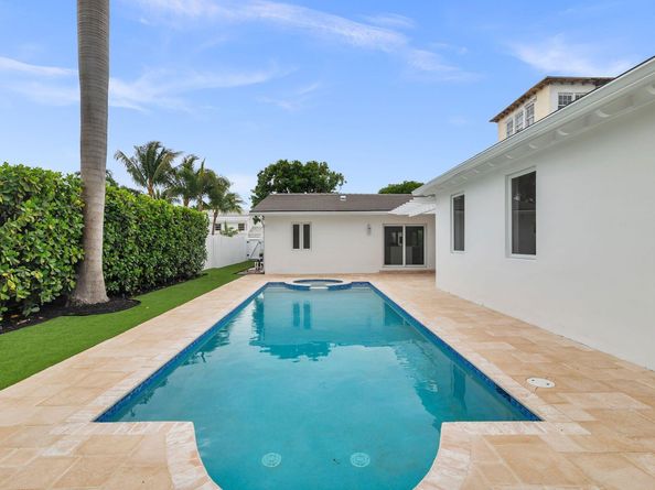 205 Greymon Drive, West Palm Beach FL 33405