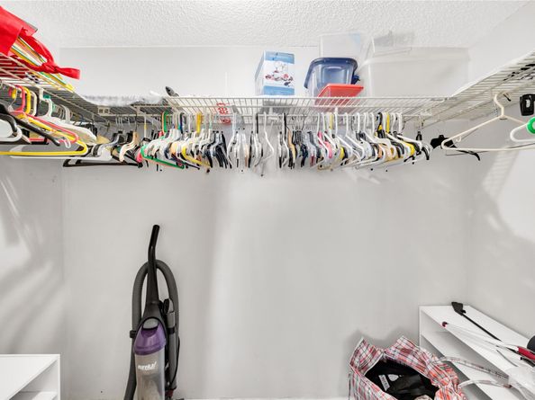 2998 Sunrise Lks Dr 115, Sunrise FL 33322