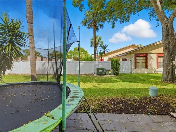 3370 Beau Rivage Dr 2X, Pompano Beach FL 33064