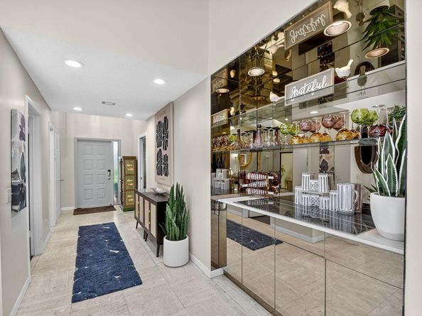 6750 Versailles Court, Lake Worth FL 33467