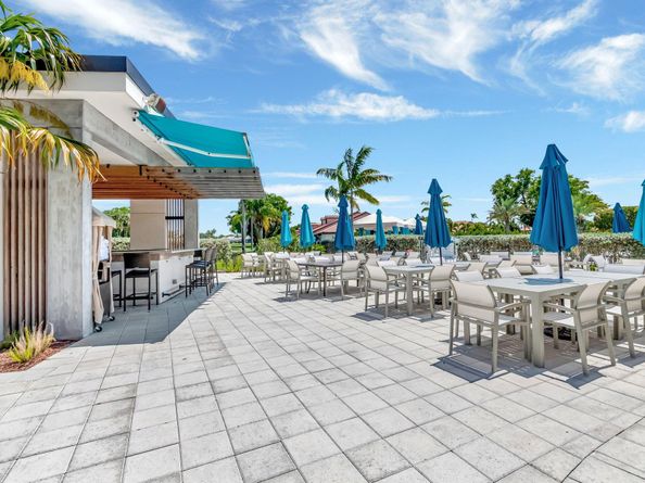 6750 Versailles Court, Lake Worth FL 33467