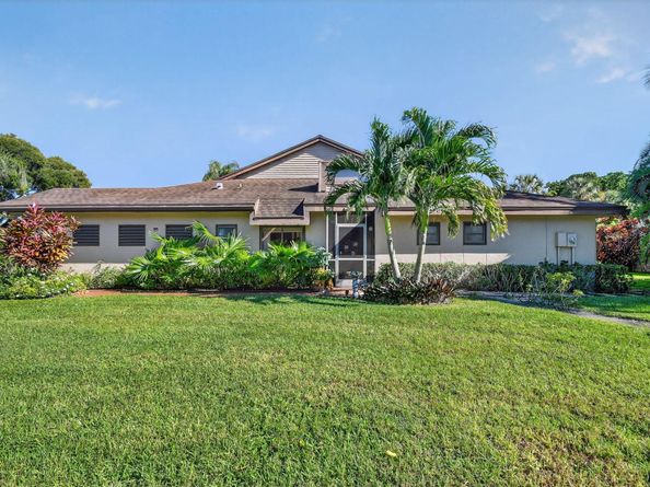 6750 Versailles Court, Lake Worth FL 33467
