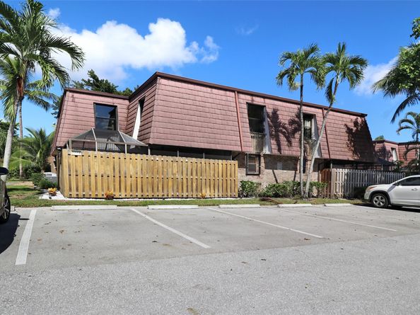 7780 Courtyard Run 196, Boca Raton FL 33433