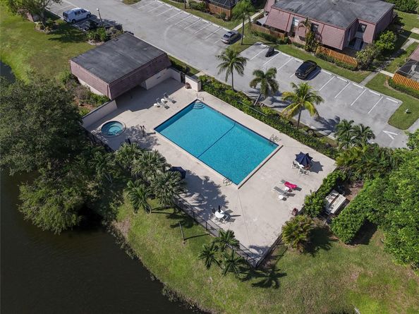 7780 Courtyard Run 196, Boca Raton FL 33433